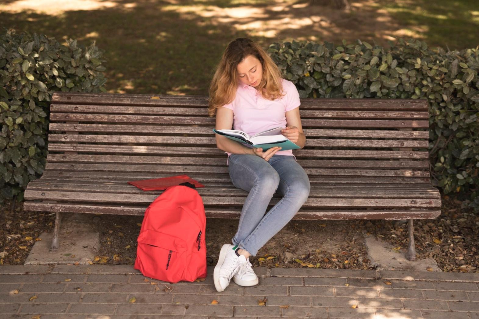 Interaktive Finanzbildung und Kennzahlenanalyse